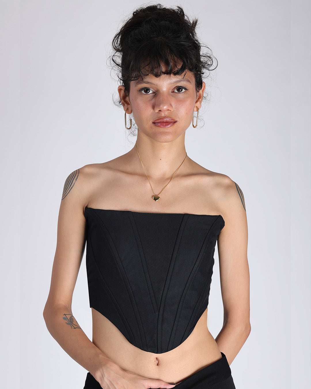 STRAPLESS BLACK CORSET