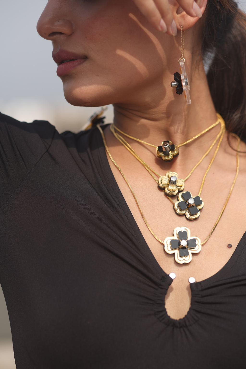 Noir Necklace Long pendants ( set of 2 )