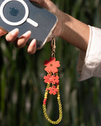 FLORA RED 
SHORT CRYSTAL PHONE STRAP