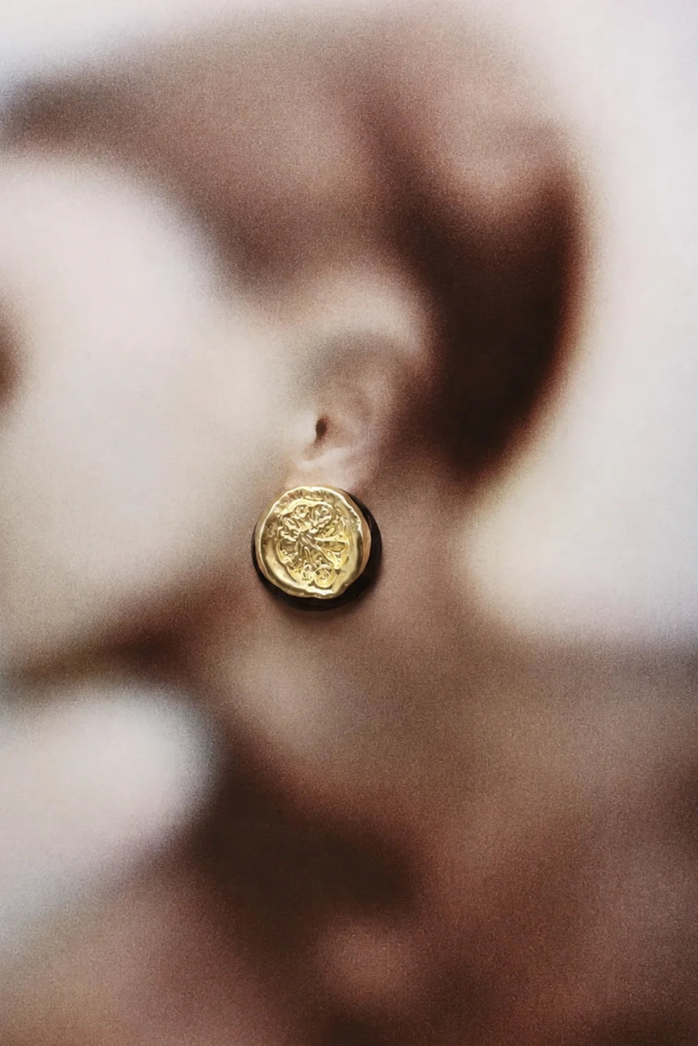 dola earring