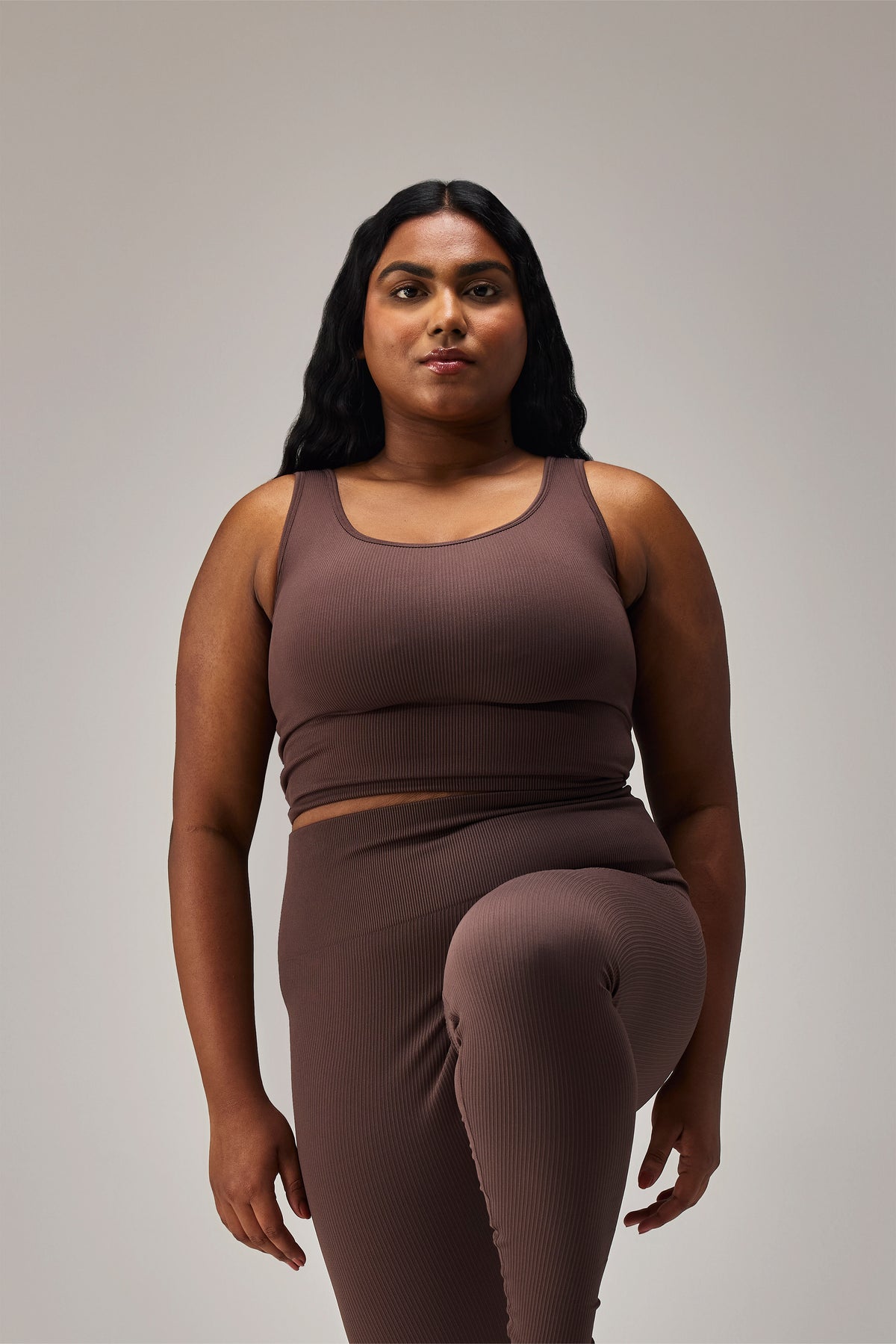 SEAMLESS SQUARE BRA - COFFEE