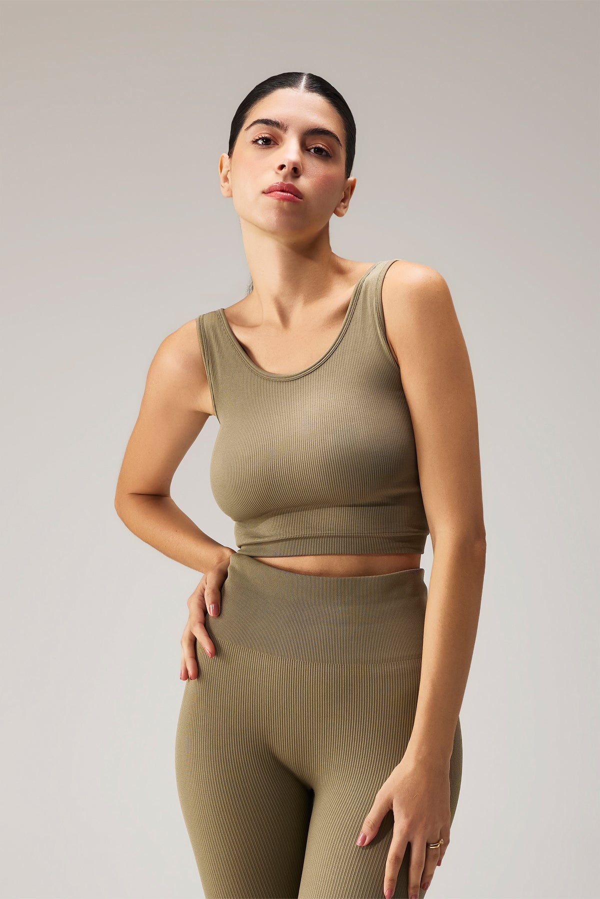 SEAMLESS SQUARE BRA - LALA GREEN