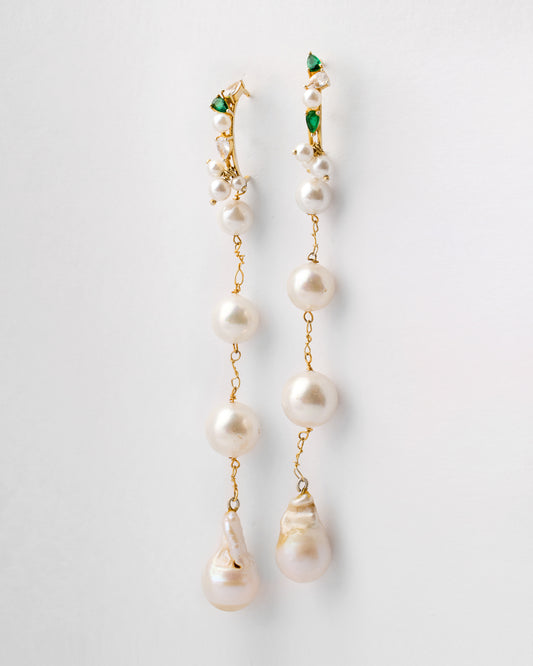 Pearl shoulder dusters