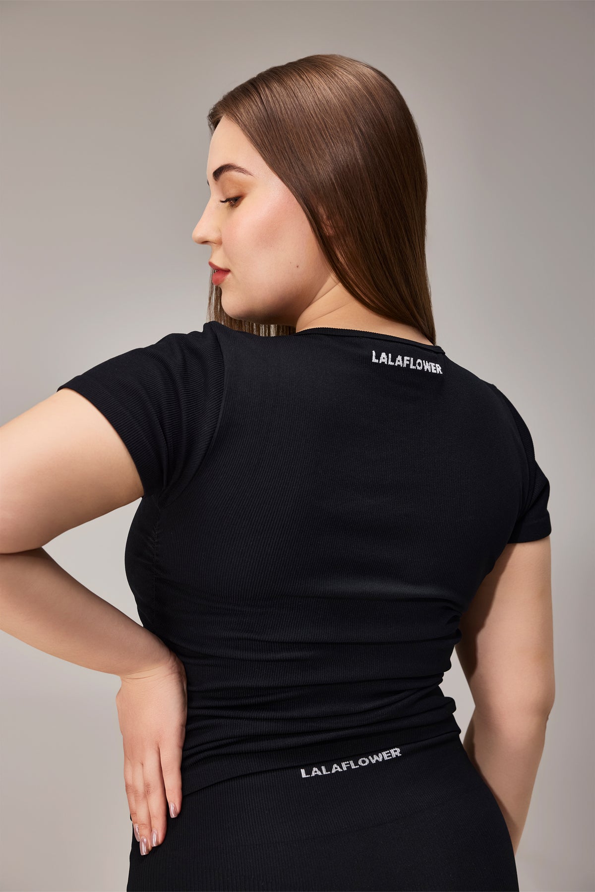 SEAMLESS TSHIRT - BLACK