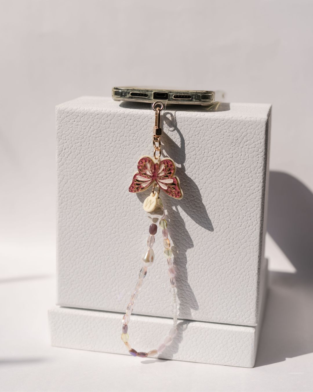 PINK ELARA SHORT PHONE STRAP