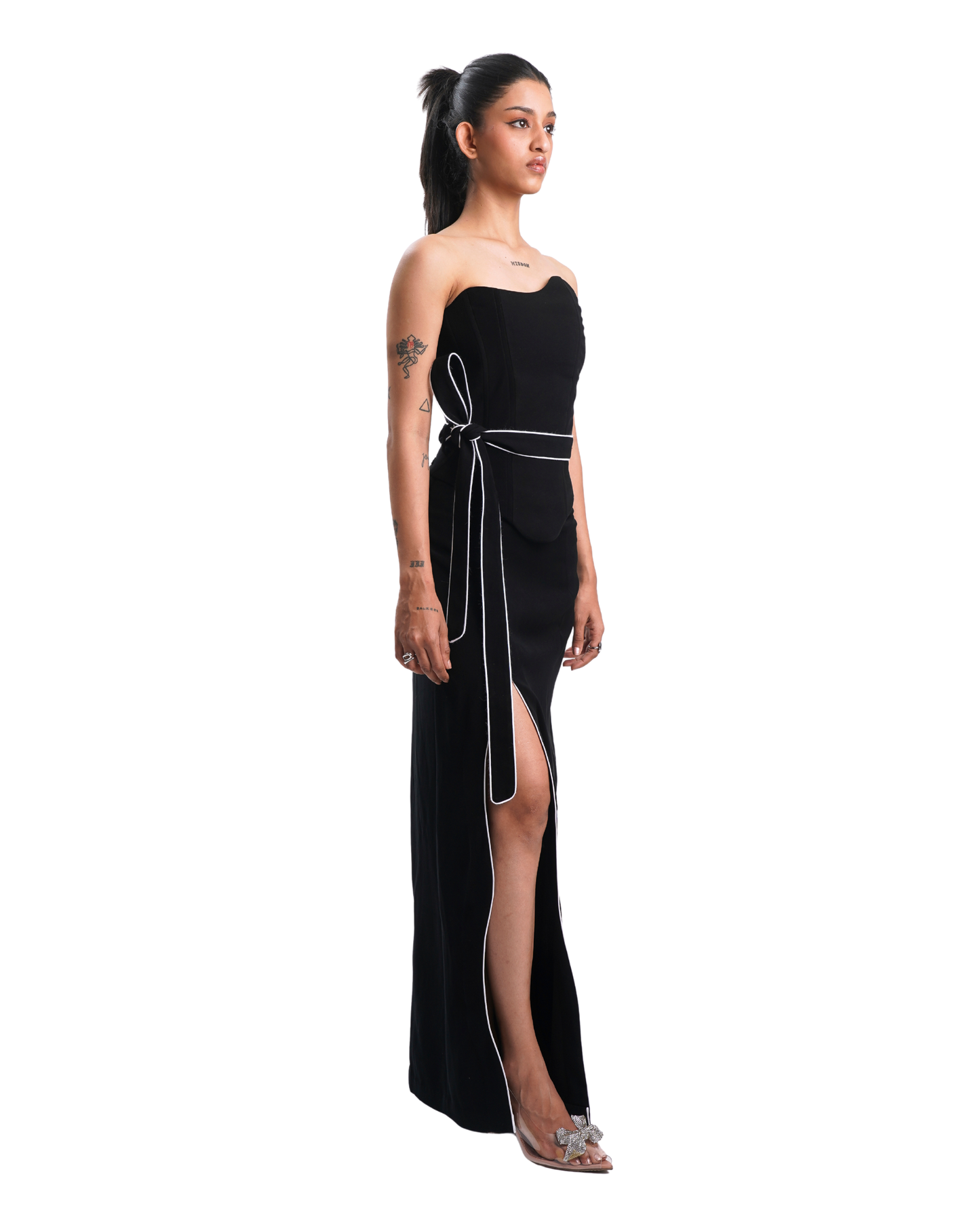 CURVE SKIRT- BLACK