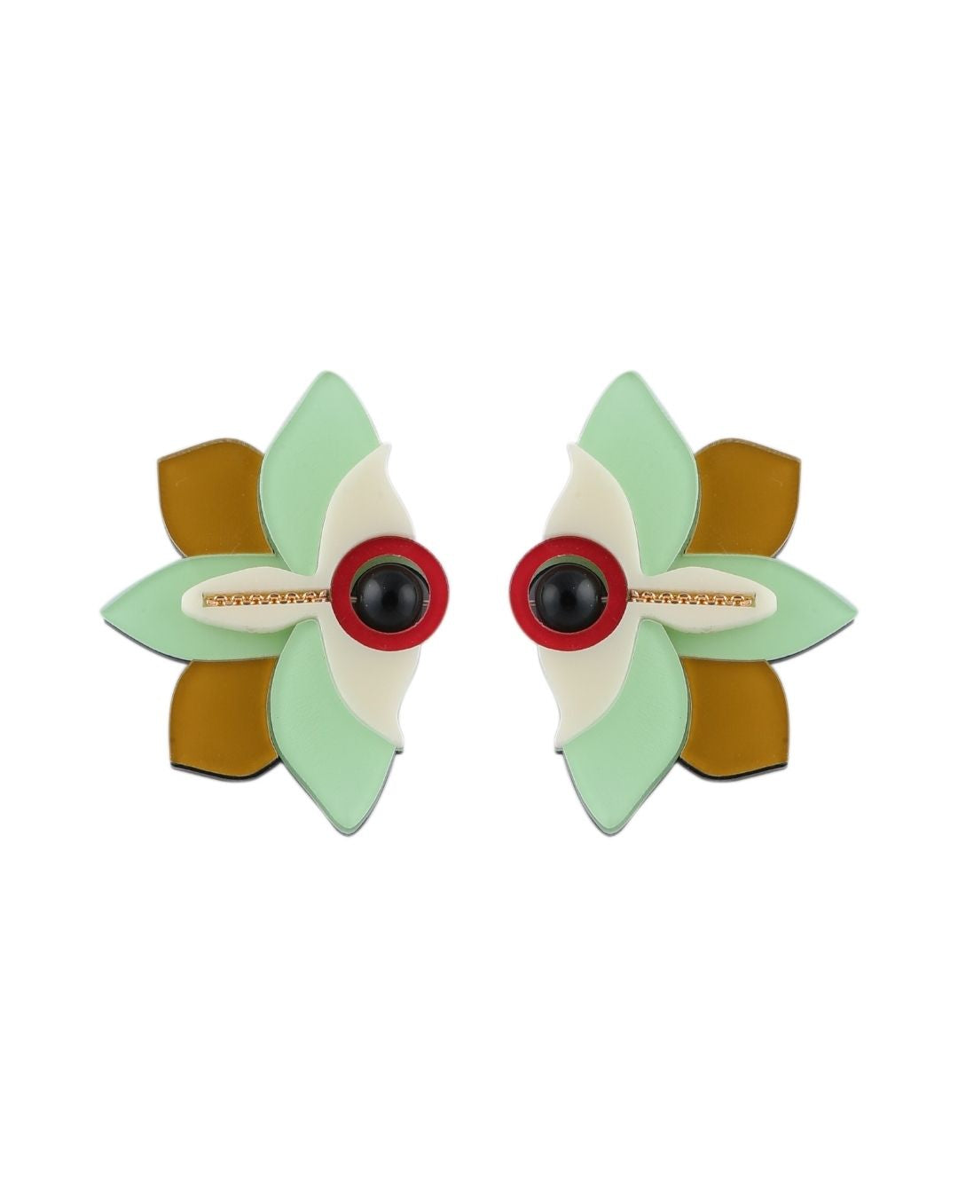 THE GREEN DAFFODIL BUD