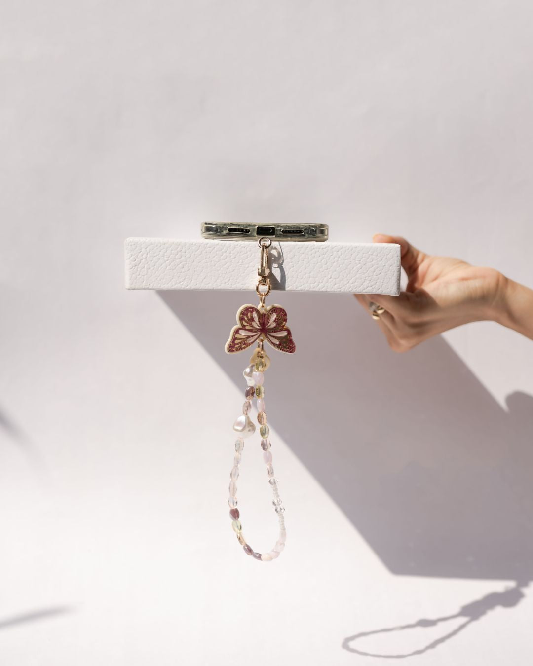 PINK ELARA SHORT PHONE STRAP