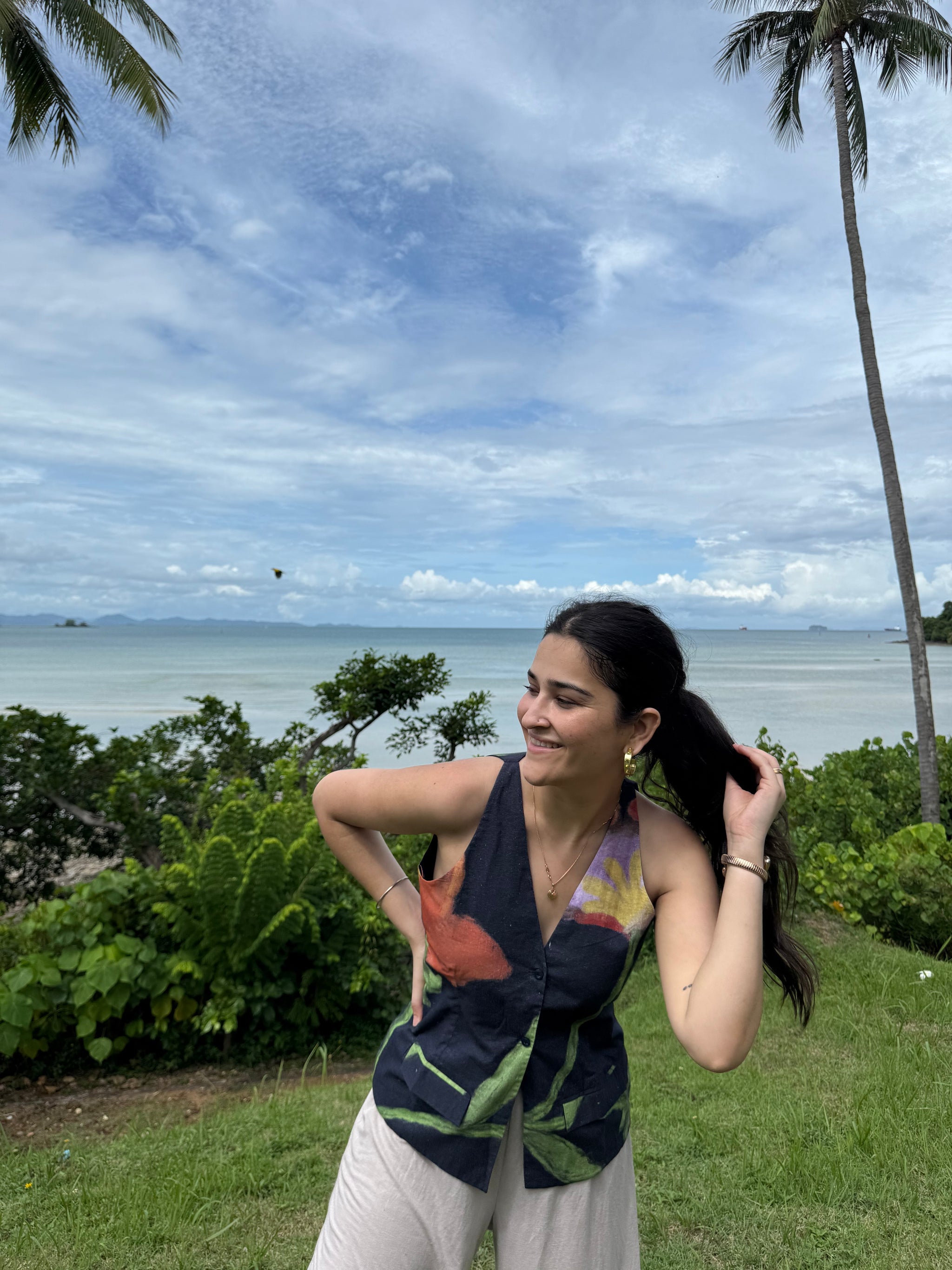 Ira Top in Sorrento Bloom Print (Endless Blue)