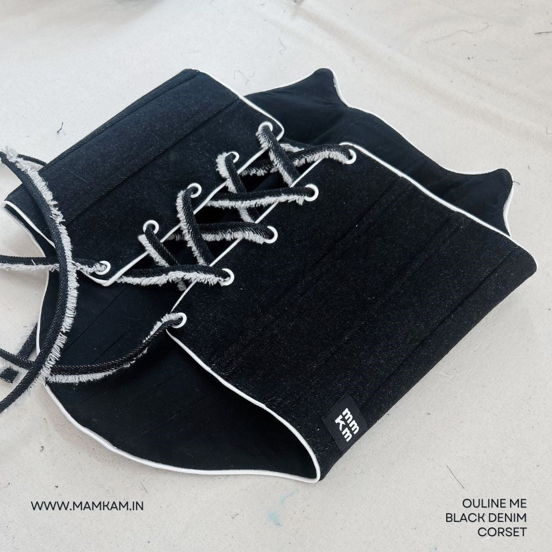 Outline Me Corset - Black