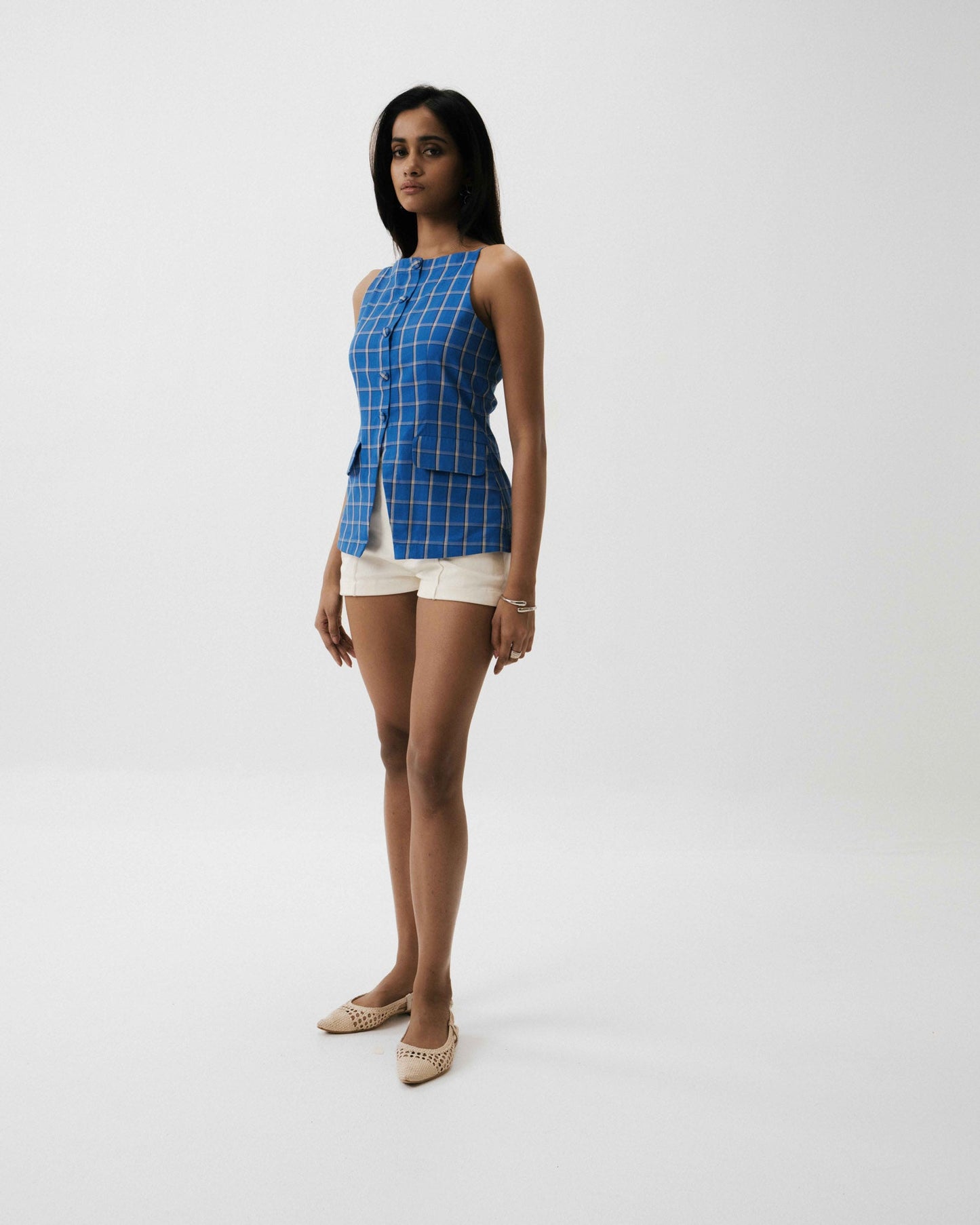 DECCAN VEST