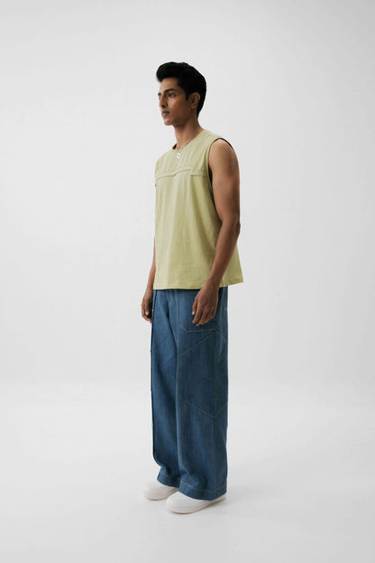 AVENUE VEST (PALE LIME)