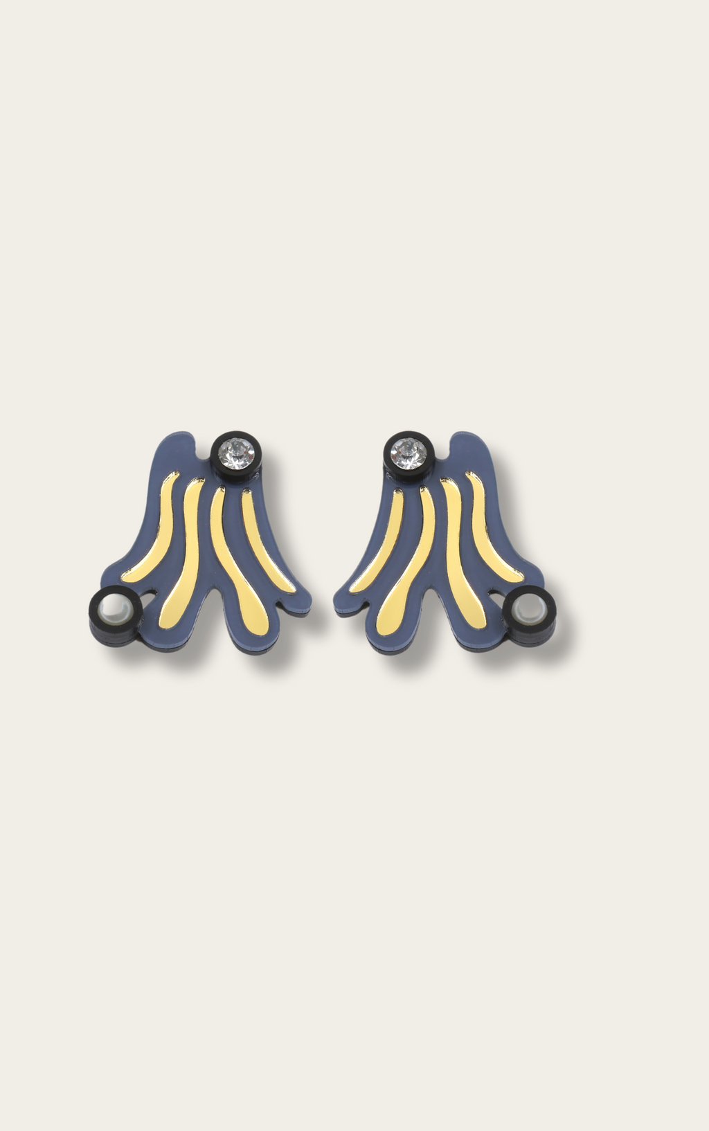 AMOEBA STUD IN DEEP DEA