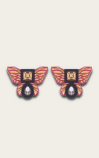 BUTTERFLY STUDS IN MAJENTA