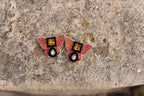 BUTTERFLY STUDS IN MAJENTA
