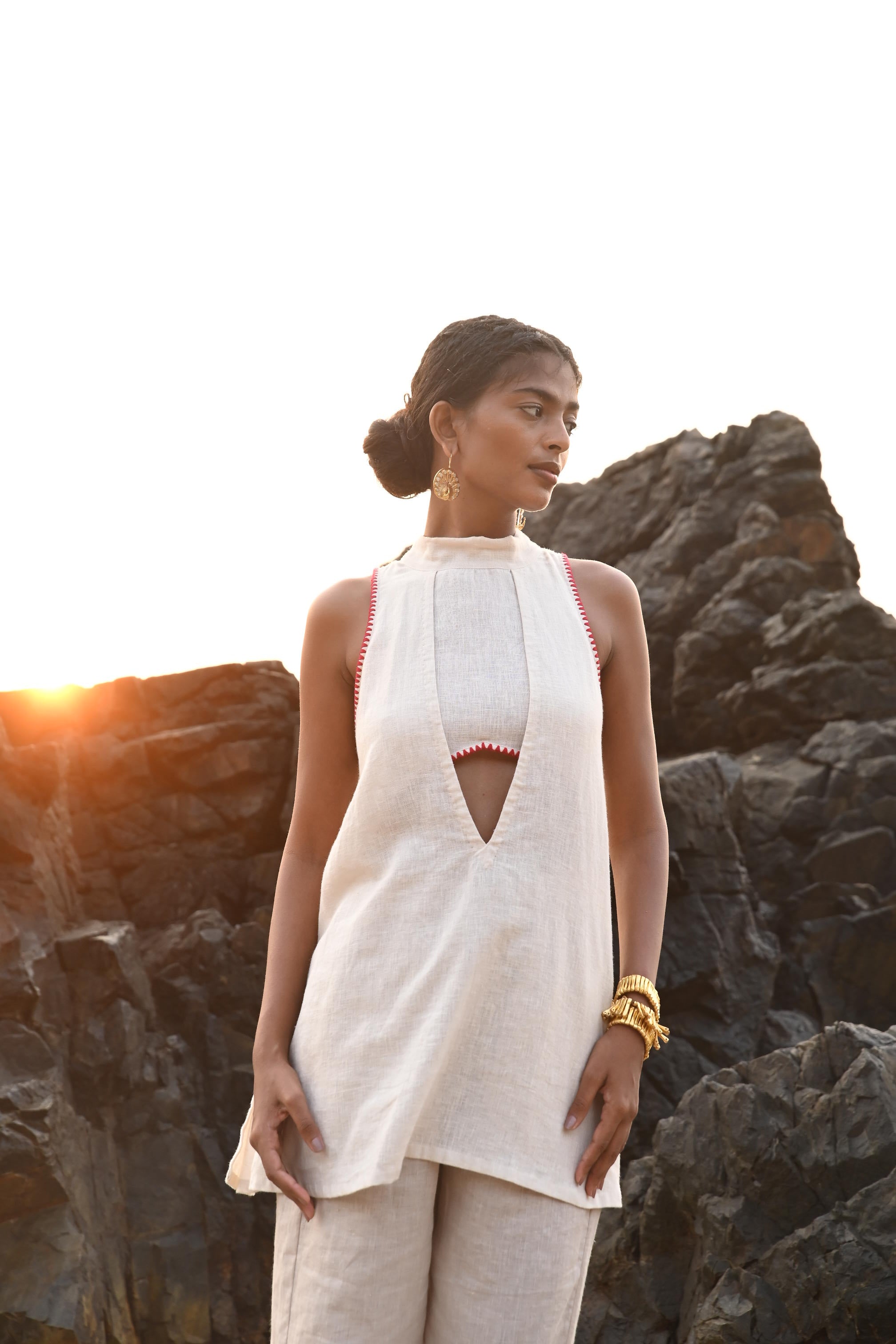 Ava Backless Top- Beige