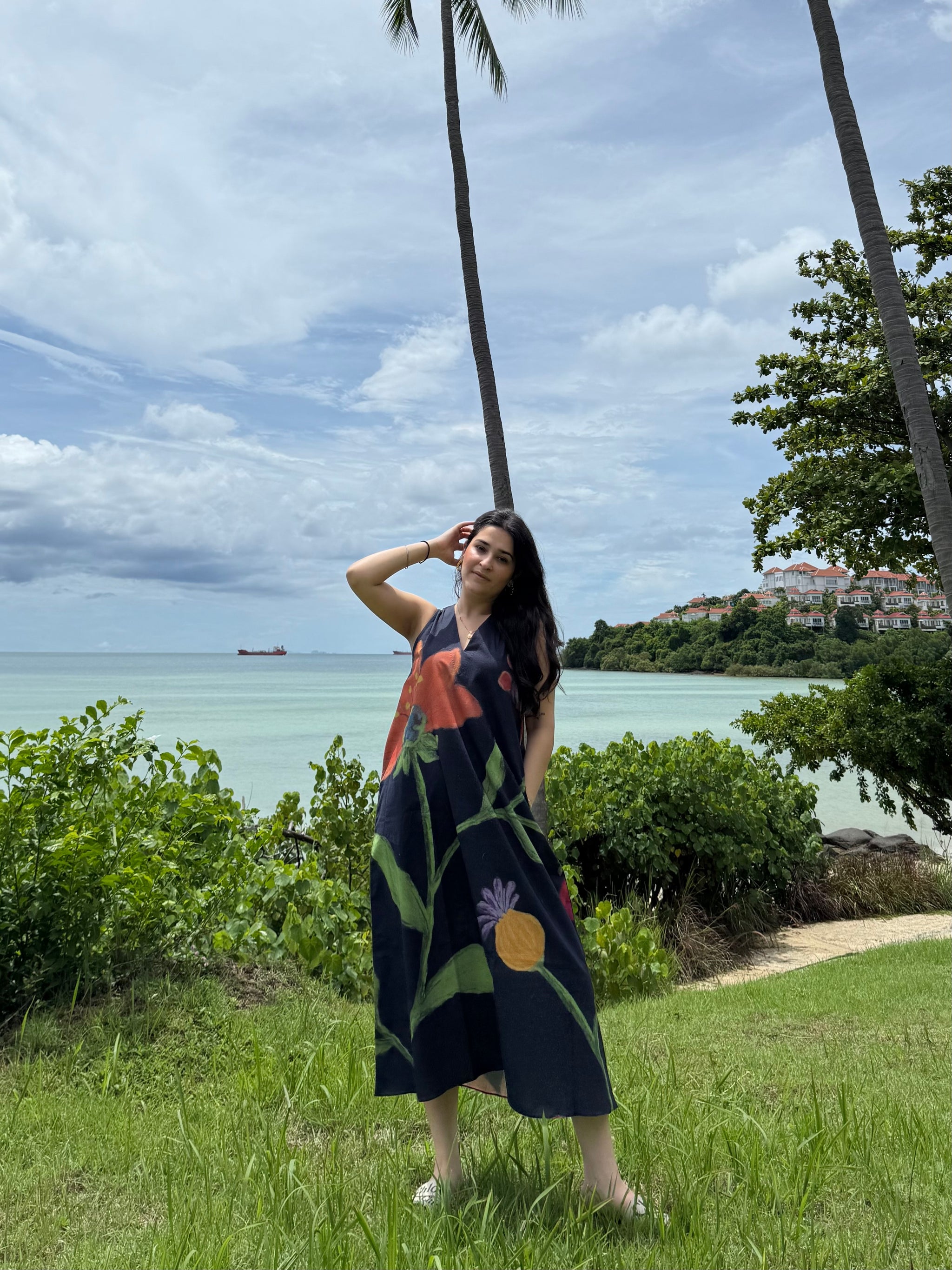 Hibiscus Dress in Sorrento Bloom (Endless Blue)