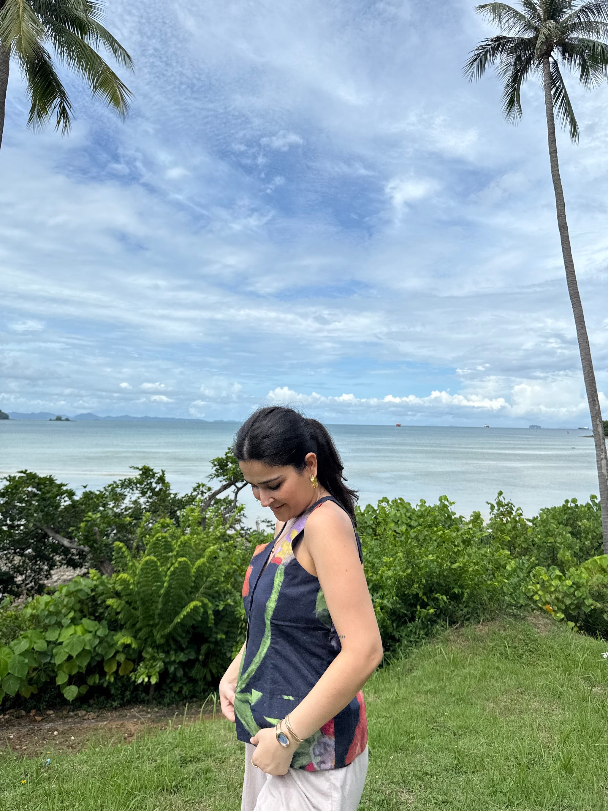 Ira Top in Sorrento Bloom Print (Endless Blue)