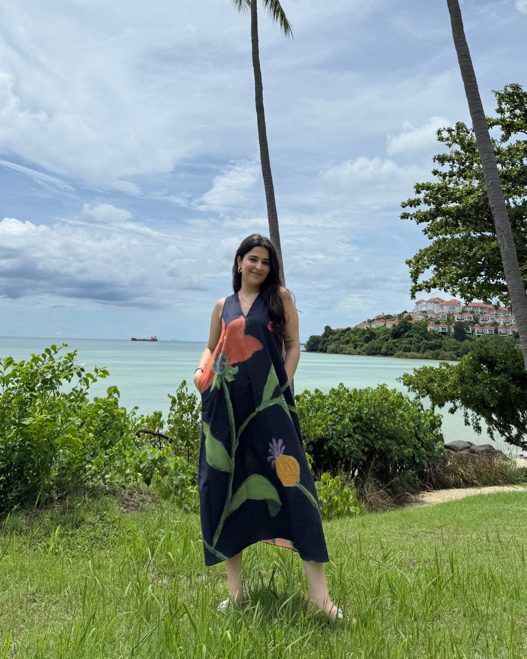 Hibiscus Dress in Sorrento Bloom (Endless Blue)