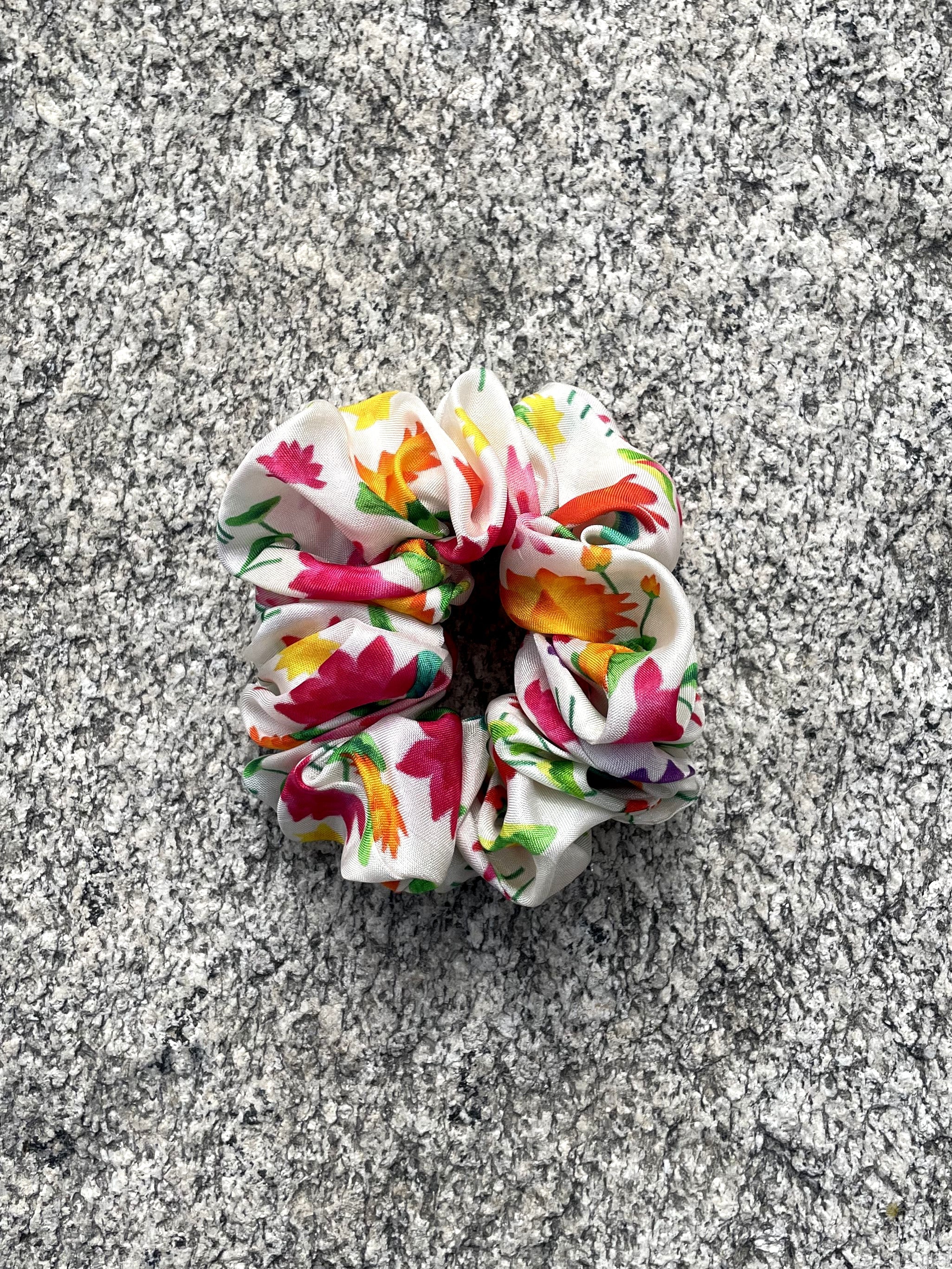 Scrunchie - Lotus Sky