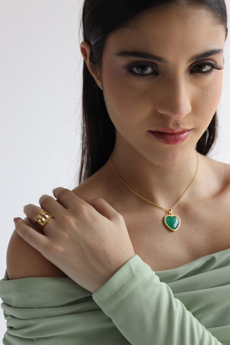 heart pendant, only pendant, heart jewellery, silver pendant, stone pendant, silver jewellery, minimal jewellery, designer jewellery, modern jewellery, 18k golf plated jewellery