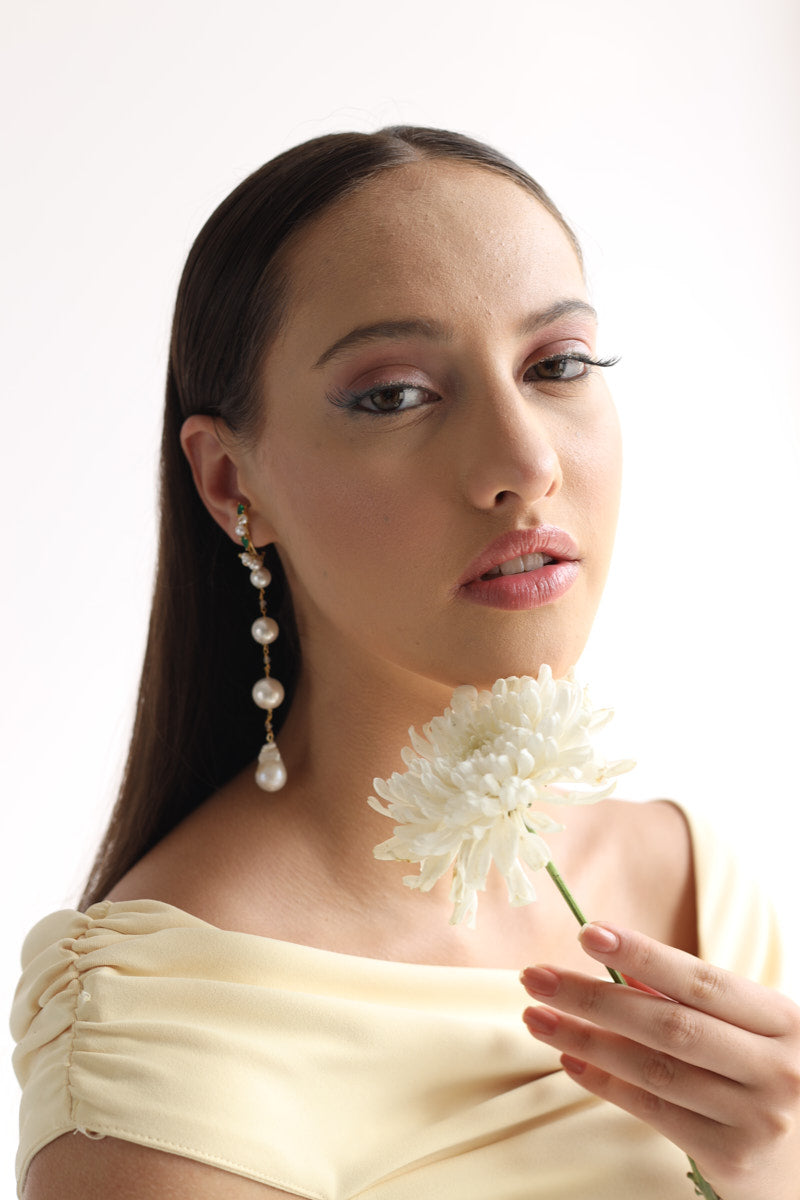 MODERN JEWELLERY, pearl jewellery, pearl ring, silver jewellery, modern jewellery, minimal jewellery, 925 silver jewellery.