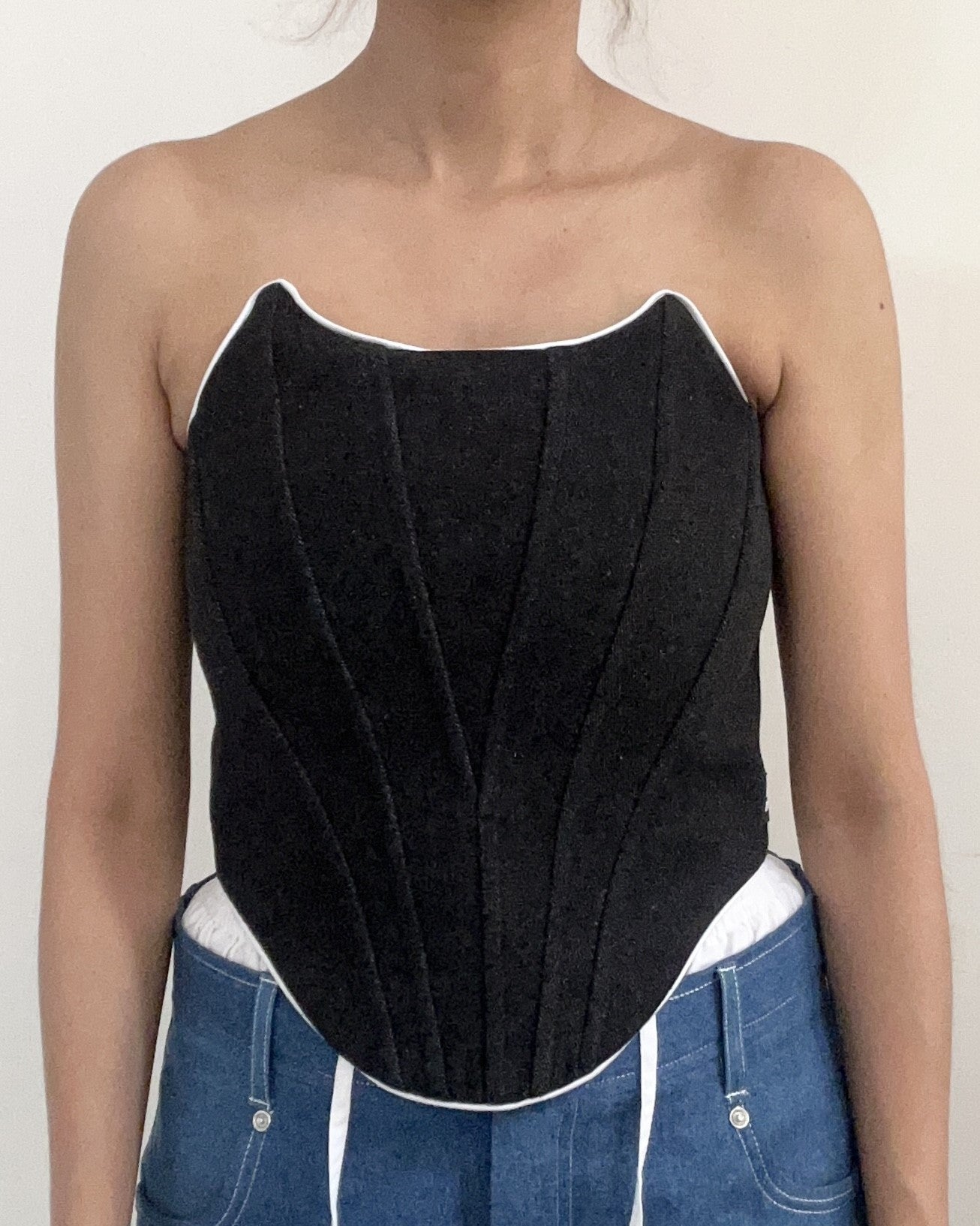 Outline Me Corset - Black