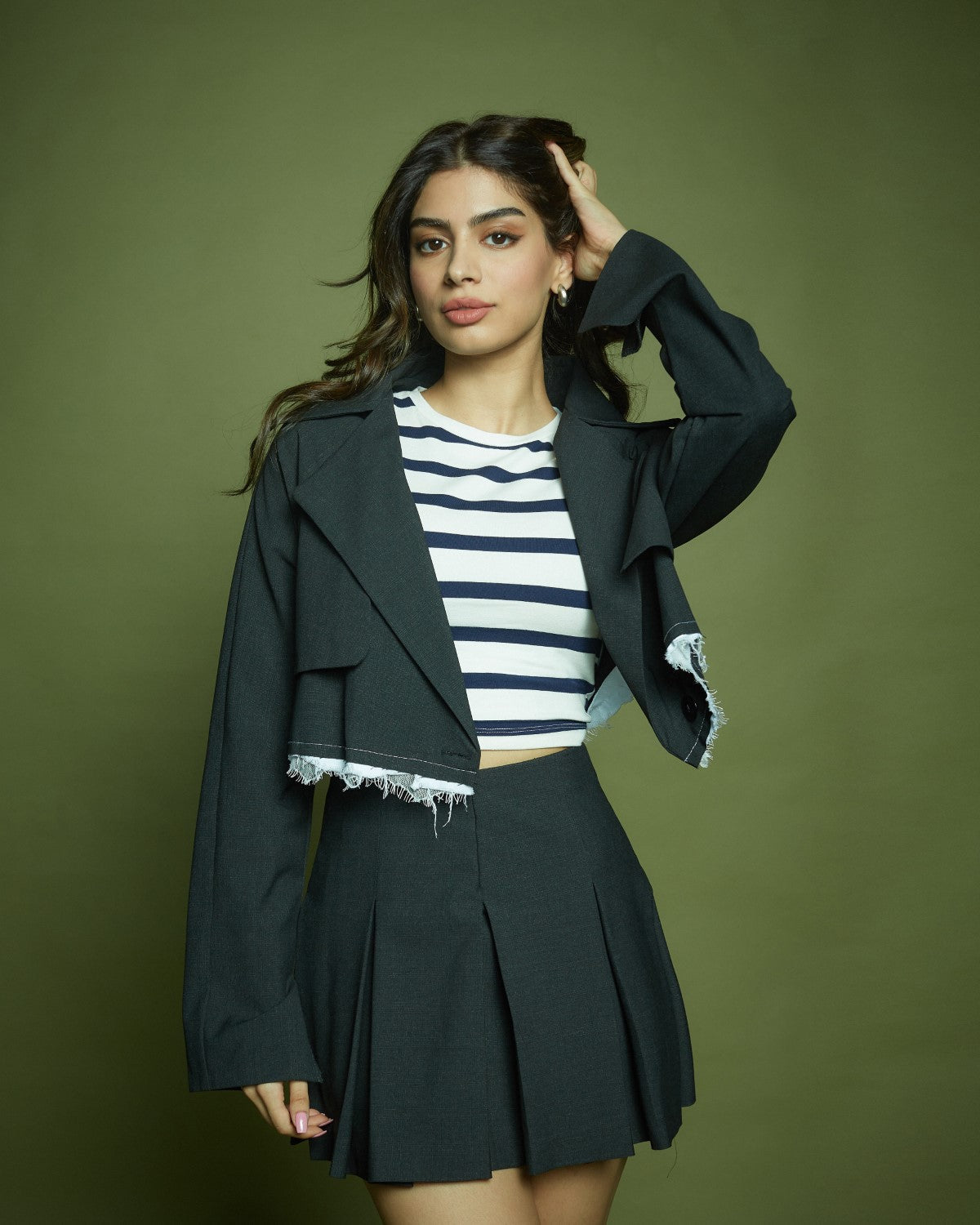 Box Swirl Skirt With Unfinished Cropped Blazer - Dark Grey