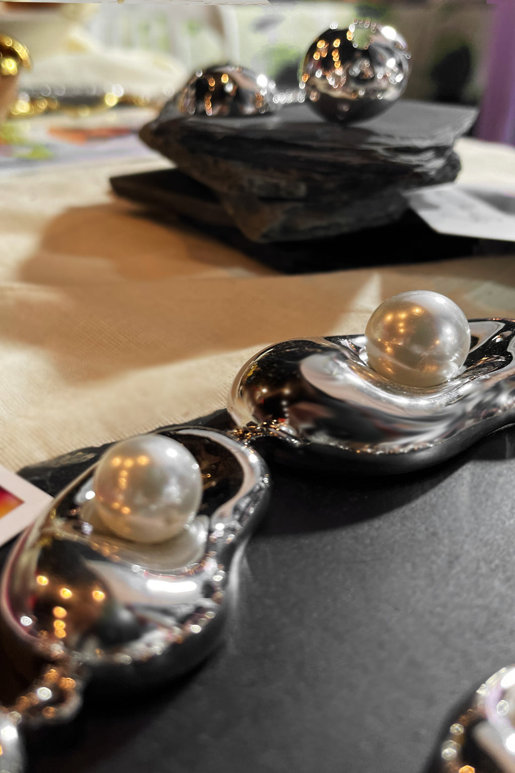 COSMOS Glam Bib Chrome