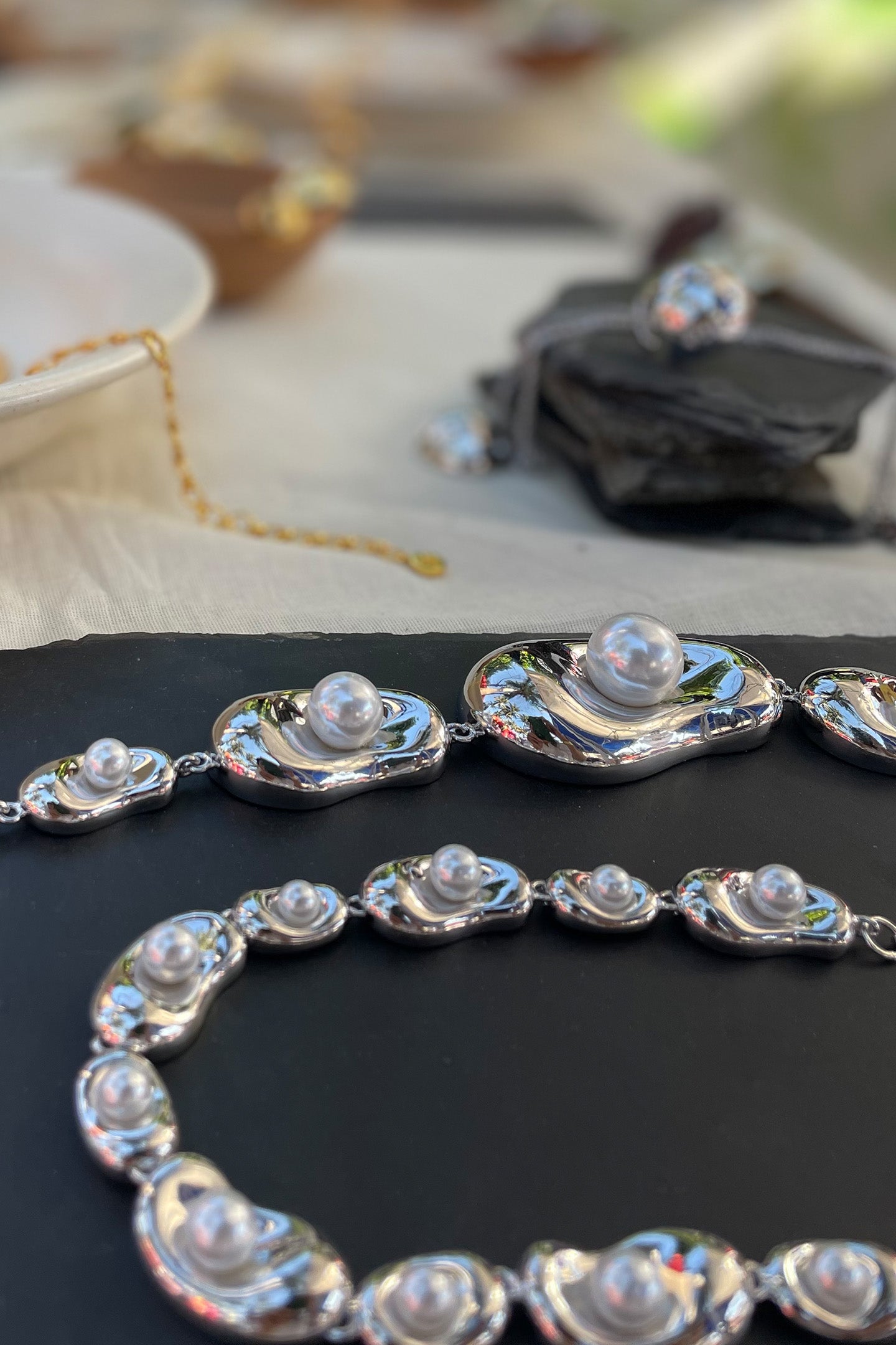 COSMOS Glam Bib Chrome