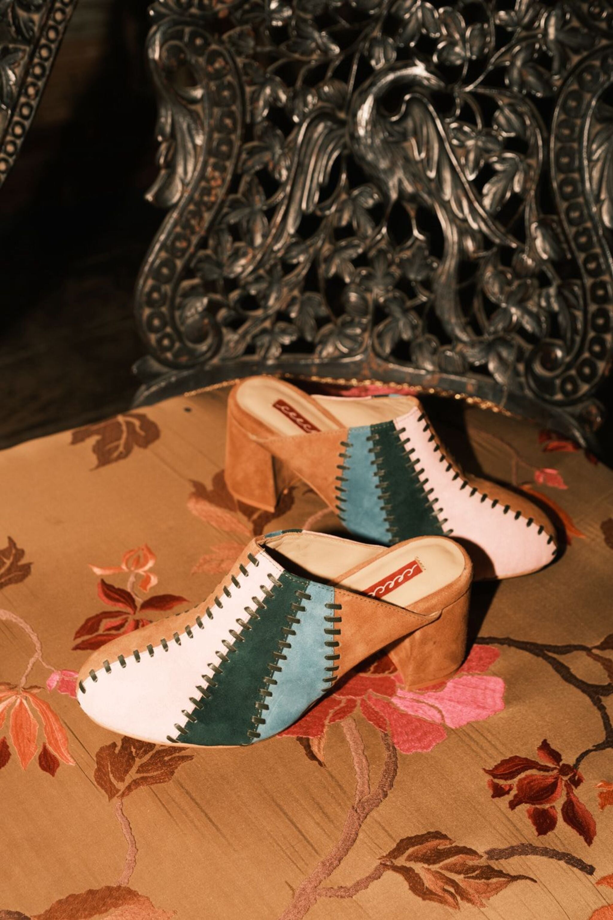 Mixed signals (blush pink)