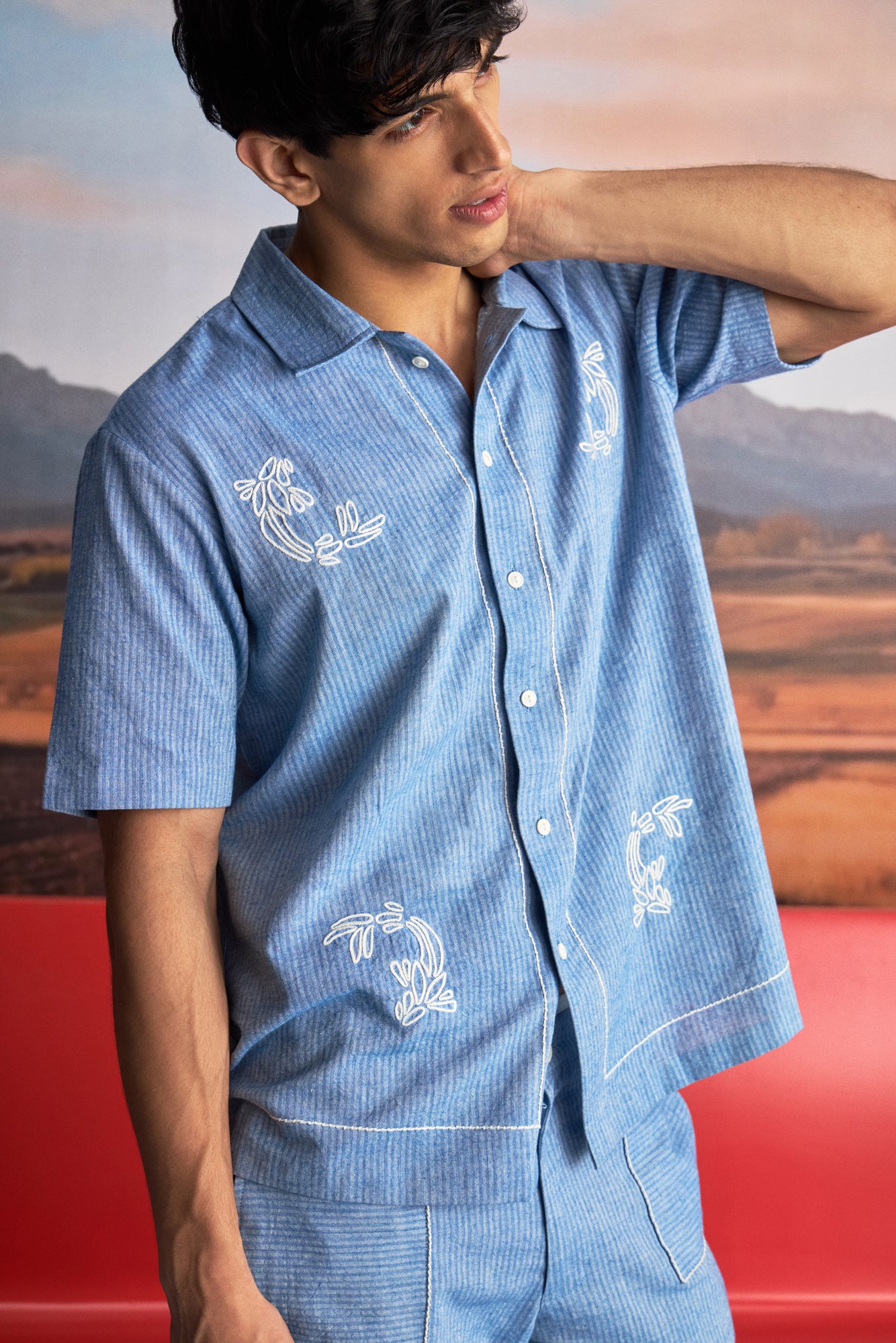 MOTIF SHIRT