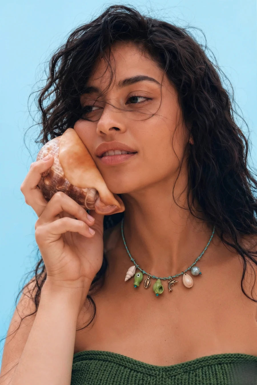 caesy necklace