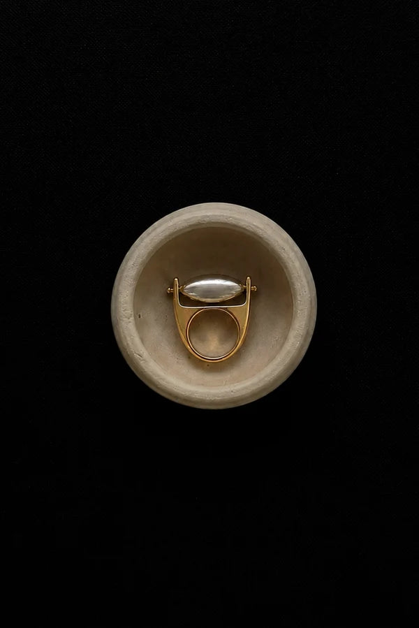 Pivot ring