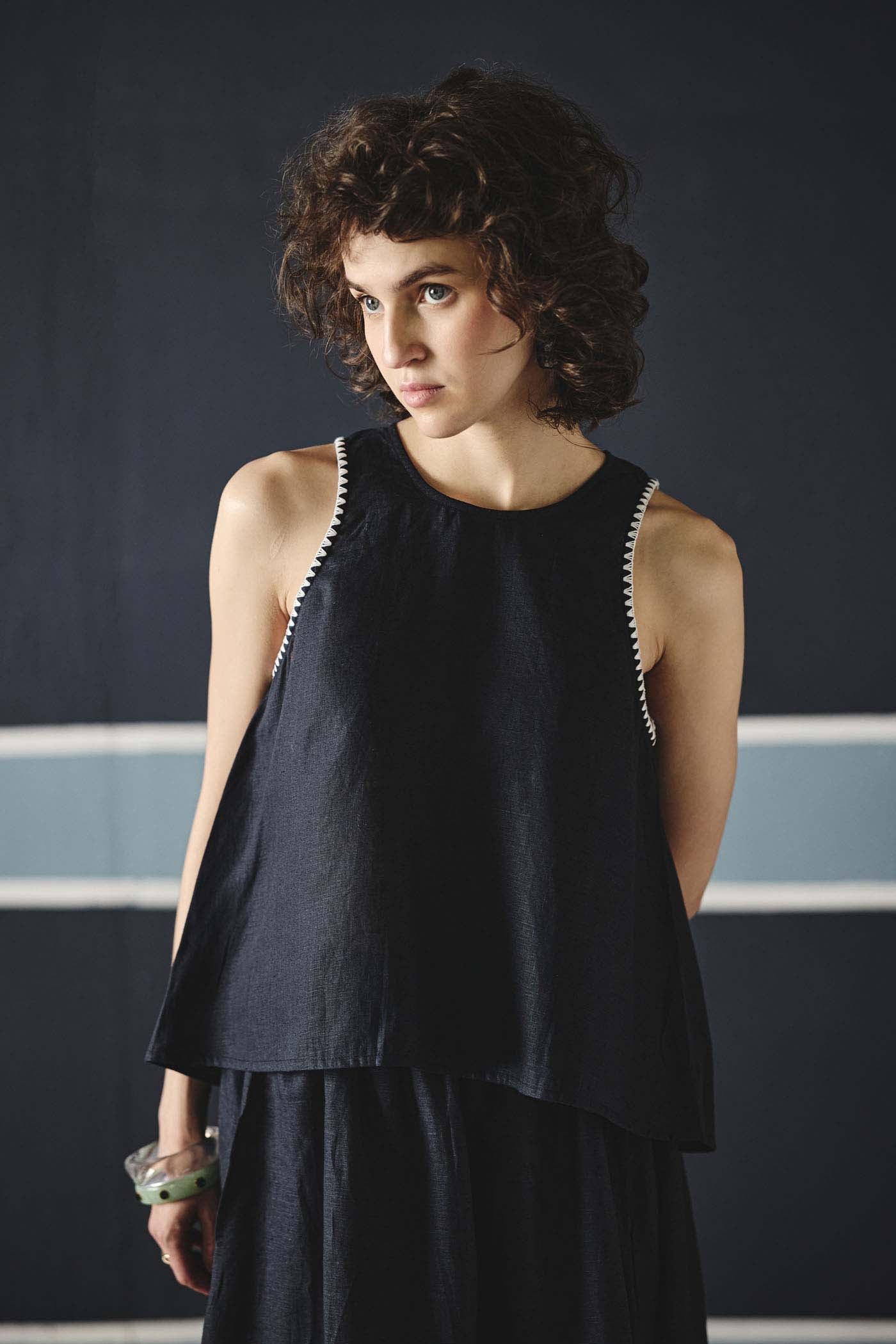 Zuri Top