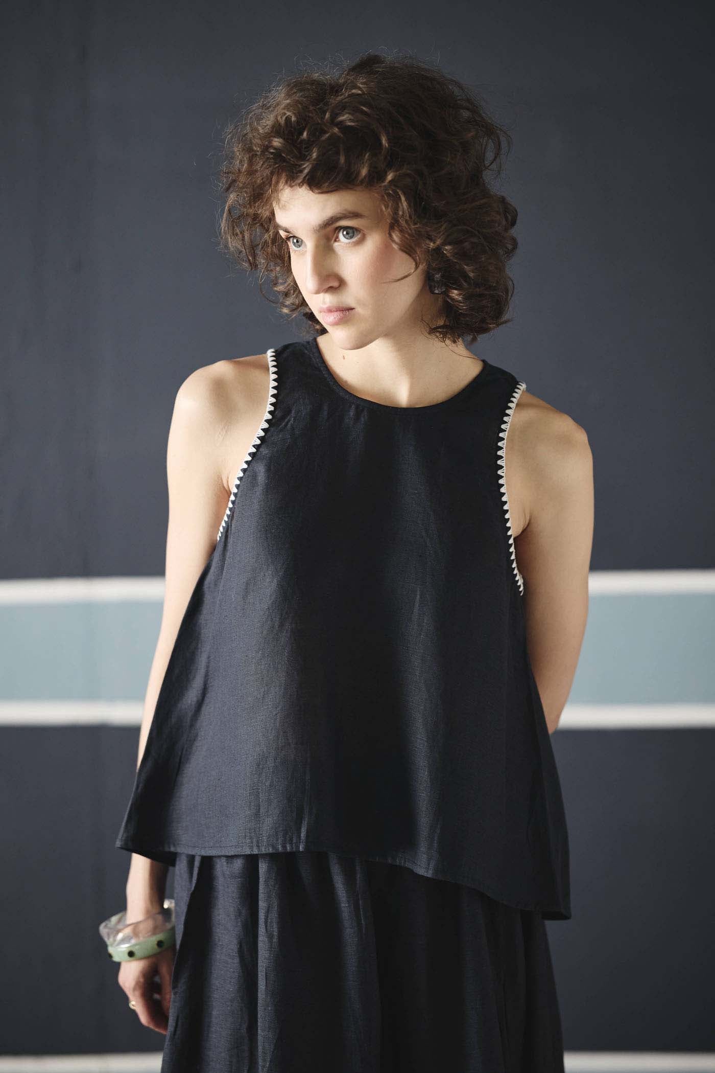 Zuri Top