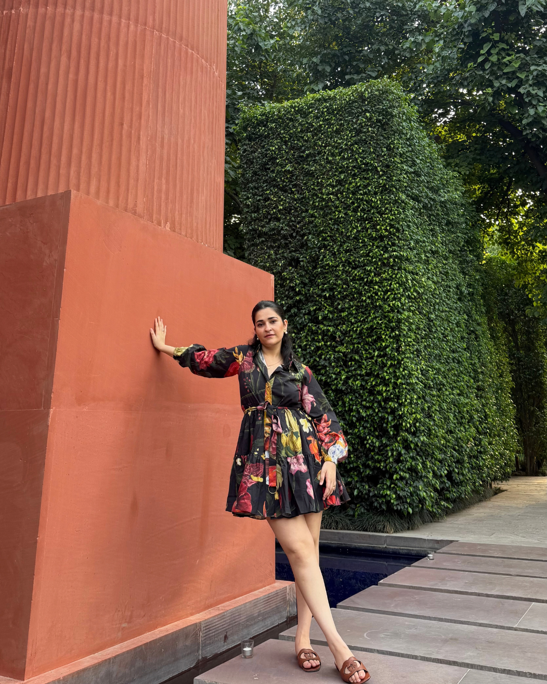 JARDIN DRESS IN SOL GARDEN PRINT (MIDNIGHT BLACK)