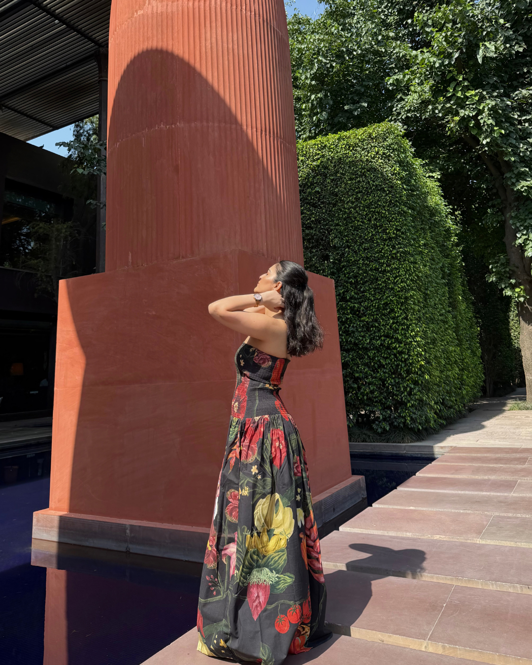ISADORA DRESS IN SOL GARDEN PRINT (MIDNIGHT BLACK)