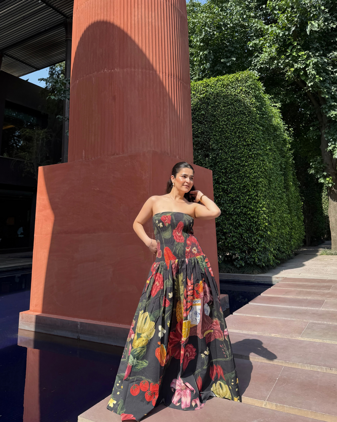 ISADORA DRESS IN SOL GARDEN PRINT (MIDNIGHT BLACK)