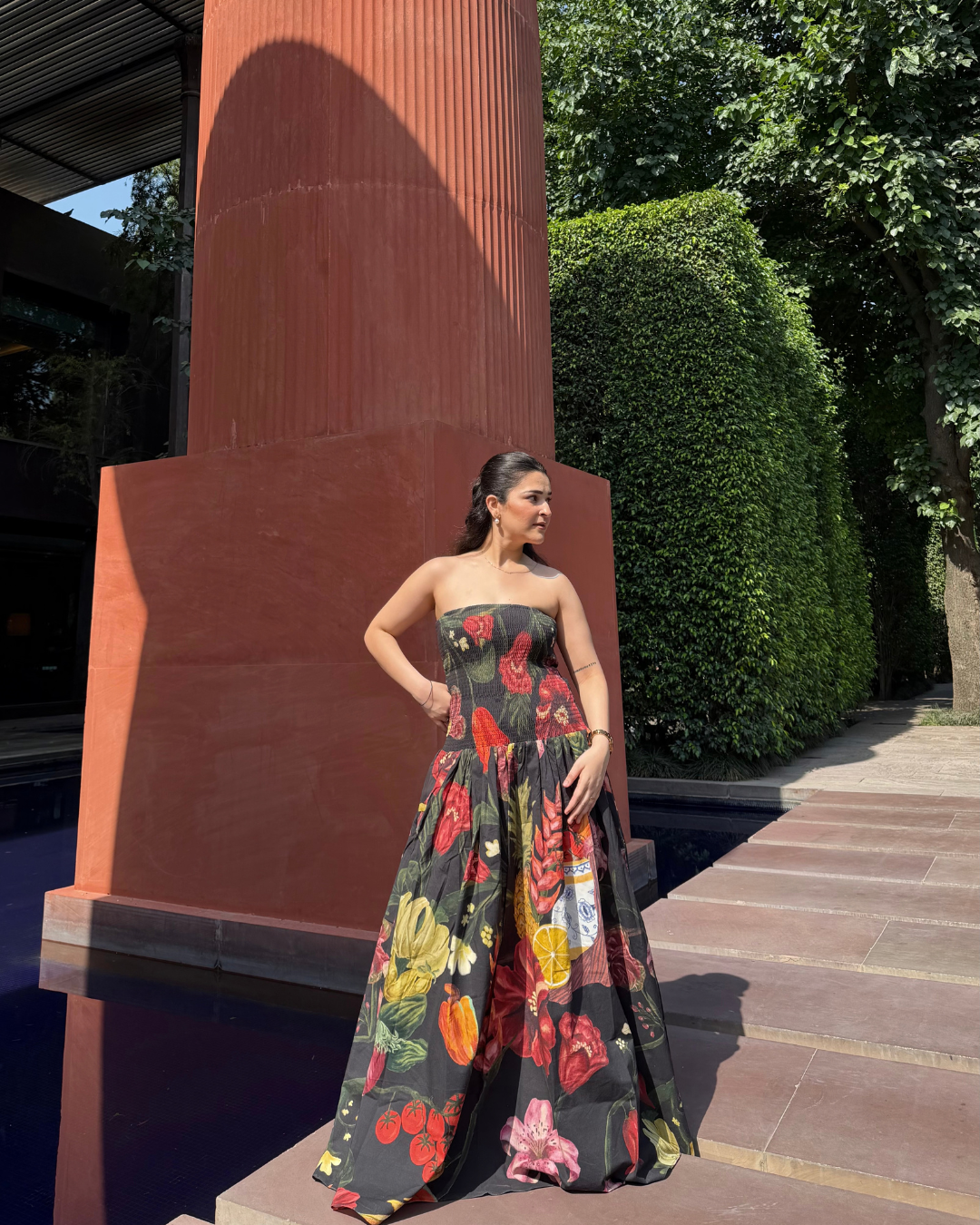 ISADORA DRESS IN SOL GARDEN PRINT (MIDNIGHT BLACK)