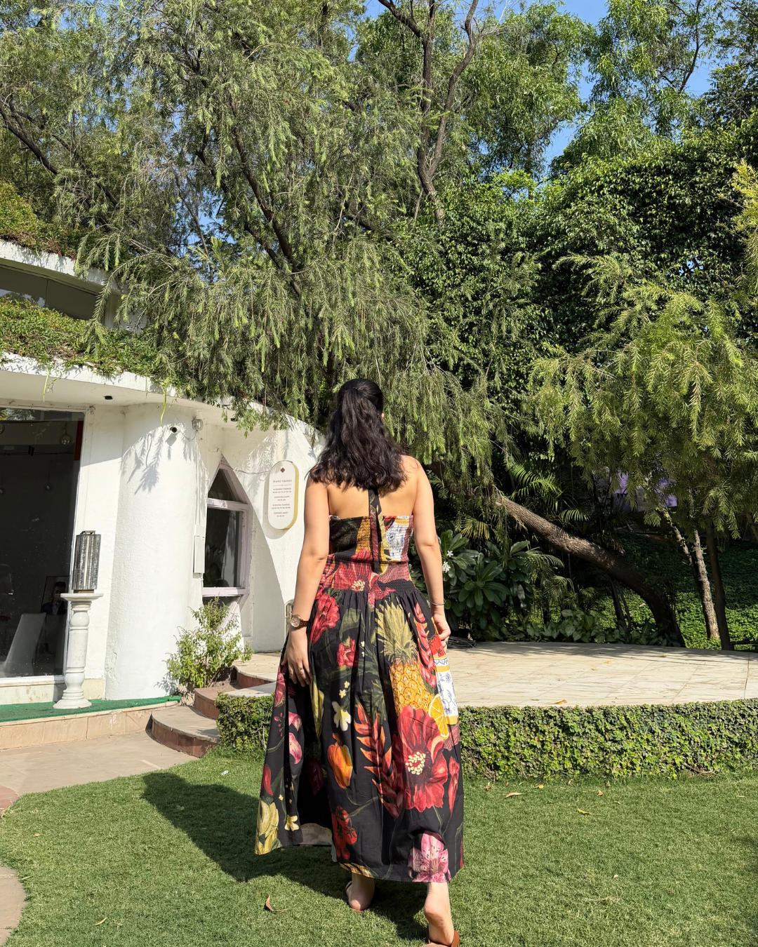 ROSALIA DRESS IN SOL GARDEN PRINT (MIDNIGHT BLACK)