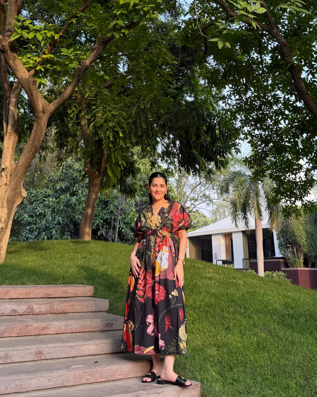 NIRVANA DRESS IN SOL GARDEN PRINT (MIDNIGHT BLACK)