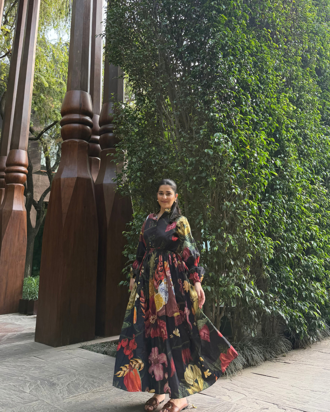 PETALIA DRESS IN SOL GARDEN PRINT (MIDNIGHT BLACK)