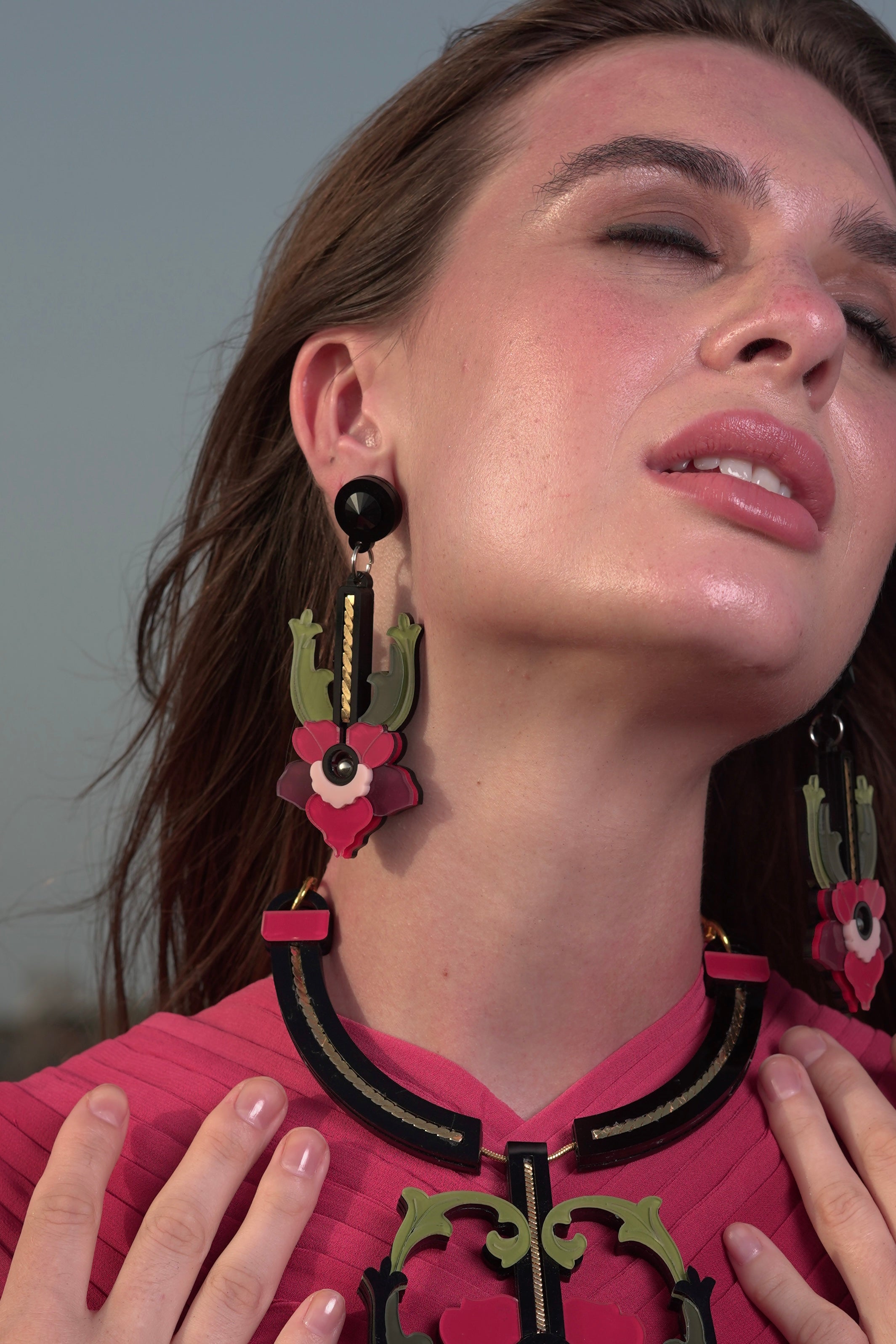 THE RED PRIMROSE DANGLERS