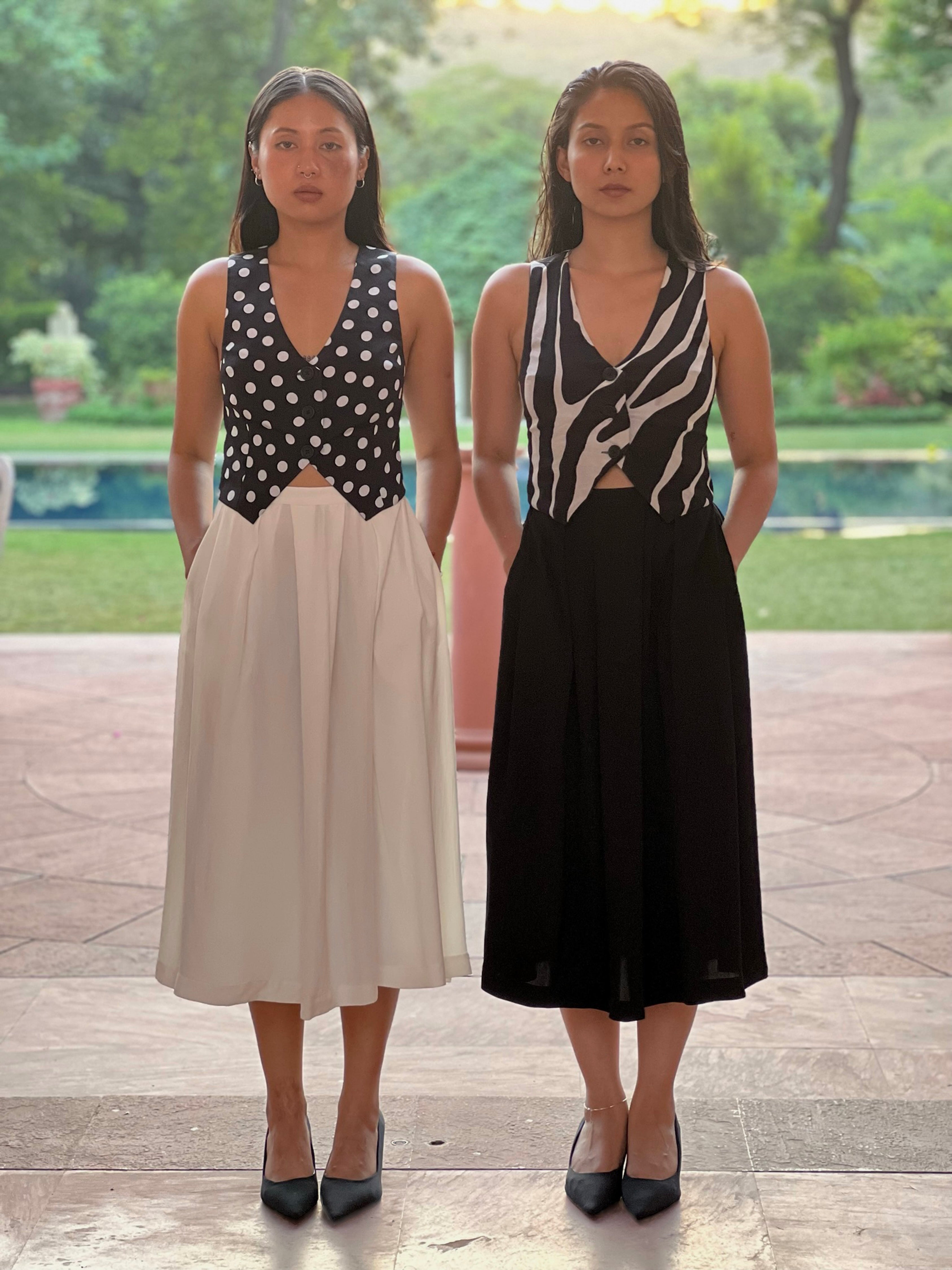 Pleated Skirt with Pockets - Black