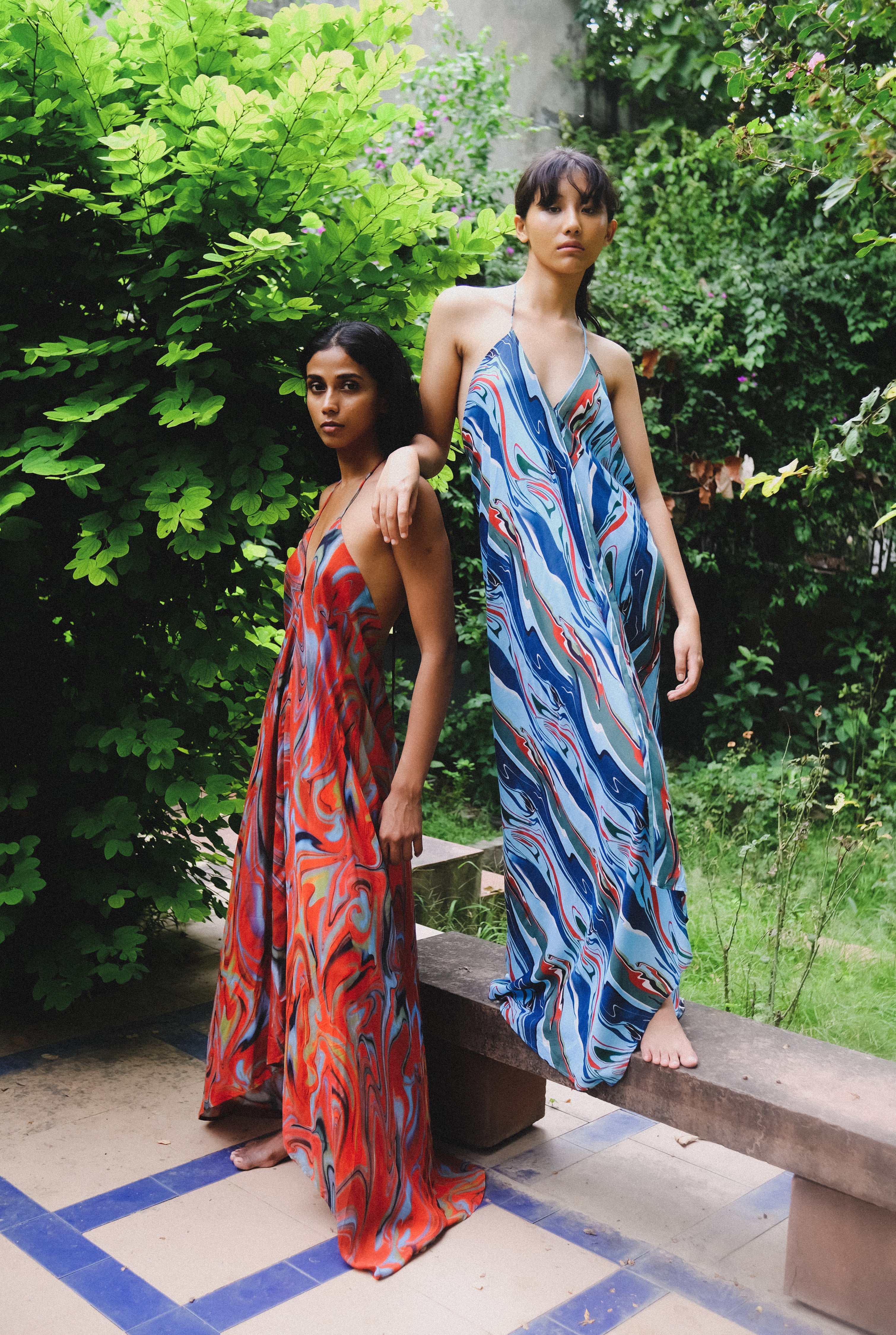 Cosmic Wave Plunge Back Kaftaan Dress