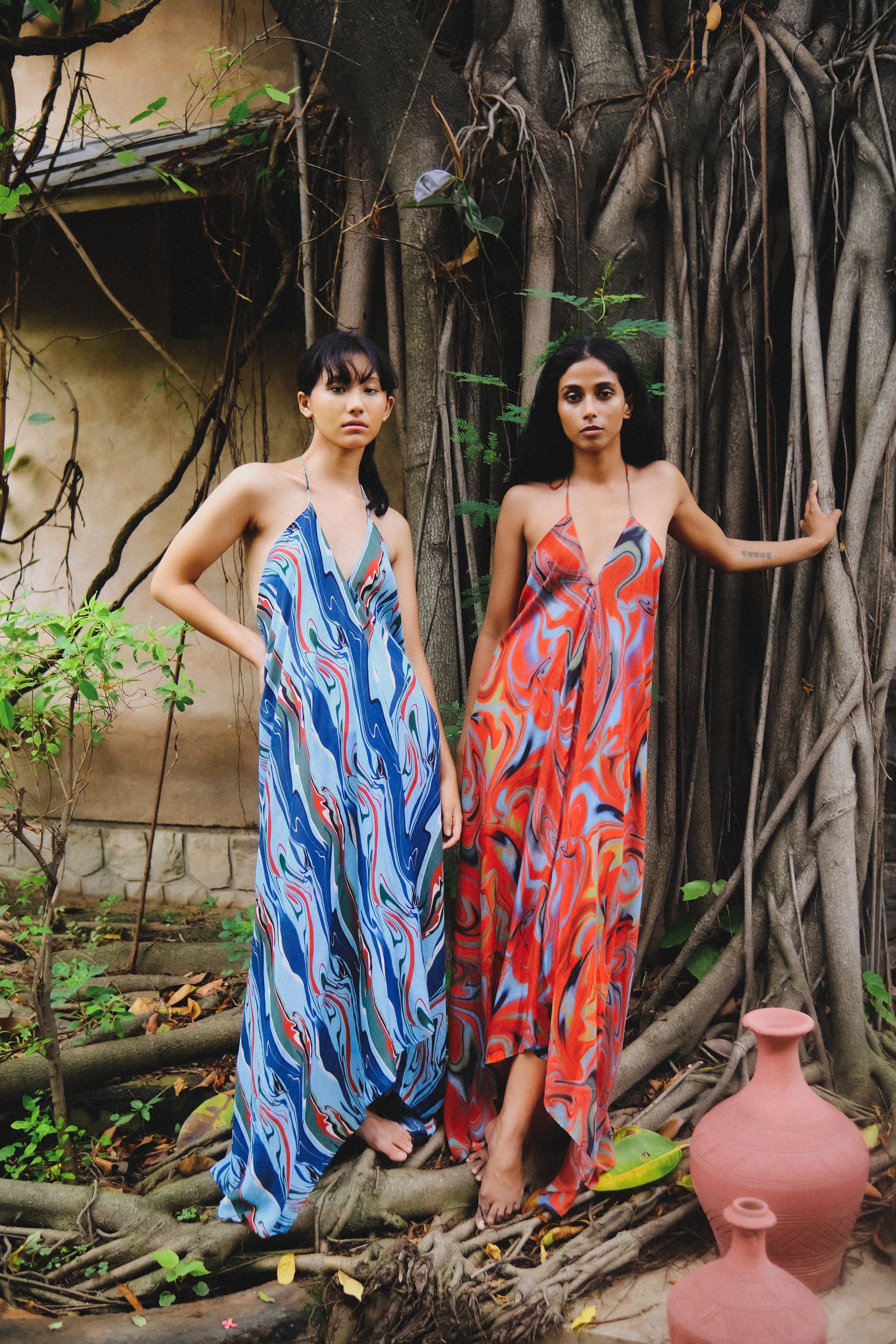 Cayenne Wave Plunge Back Kaftaan Dress