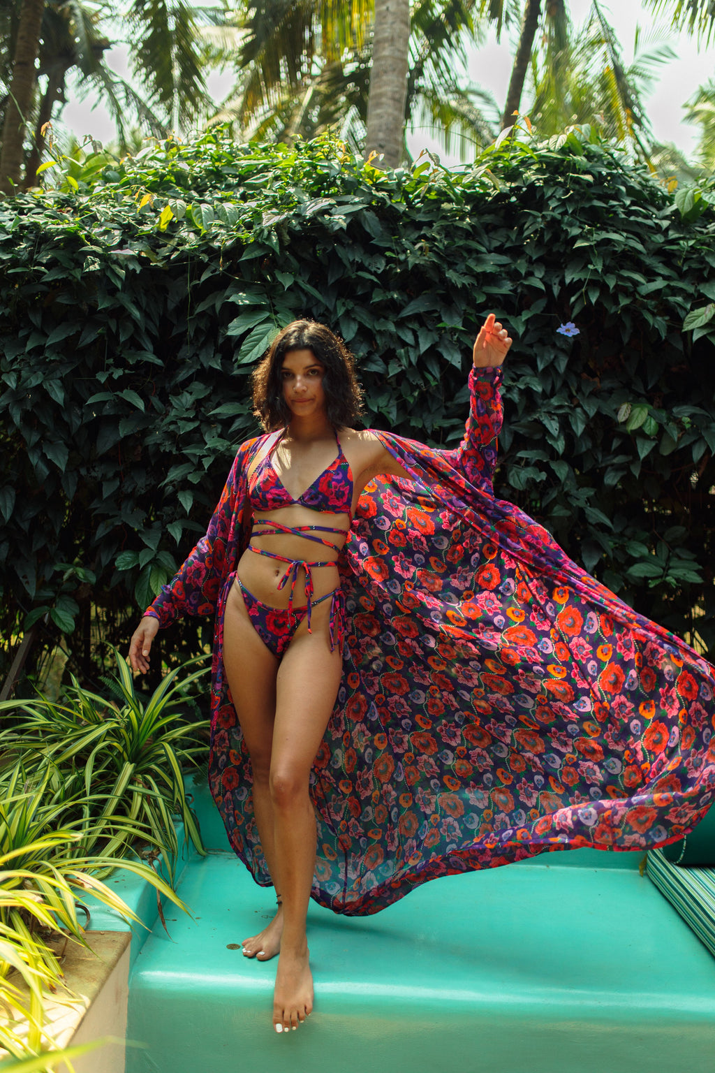 Oriental Poppy Front Open Kaftaan