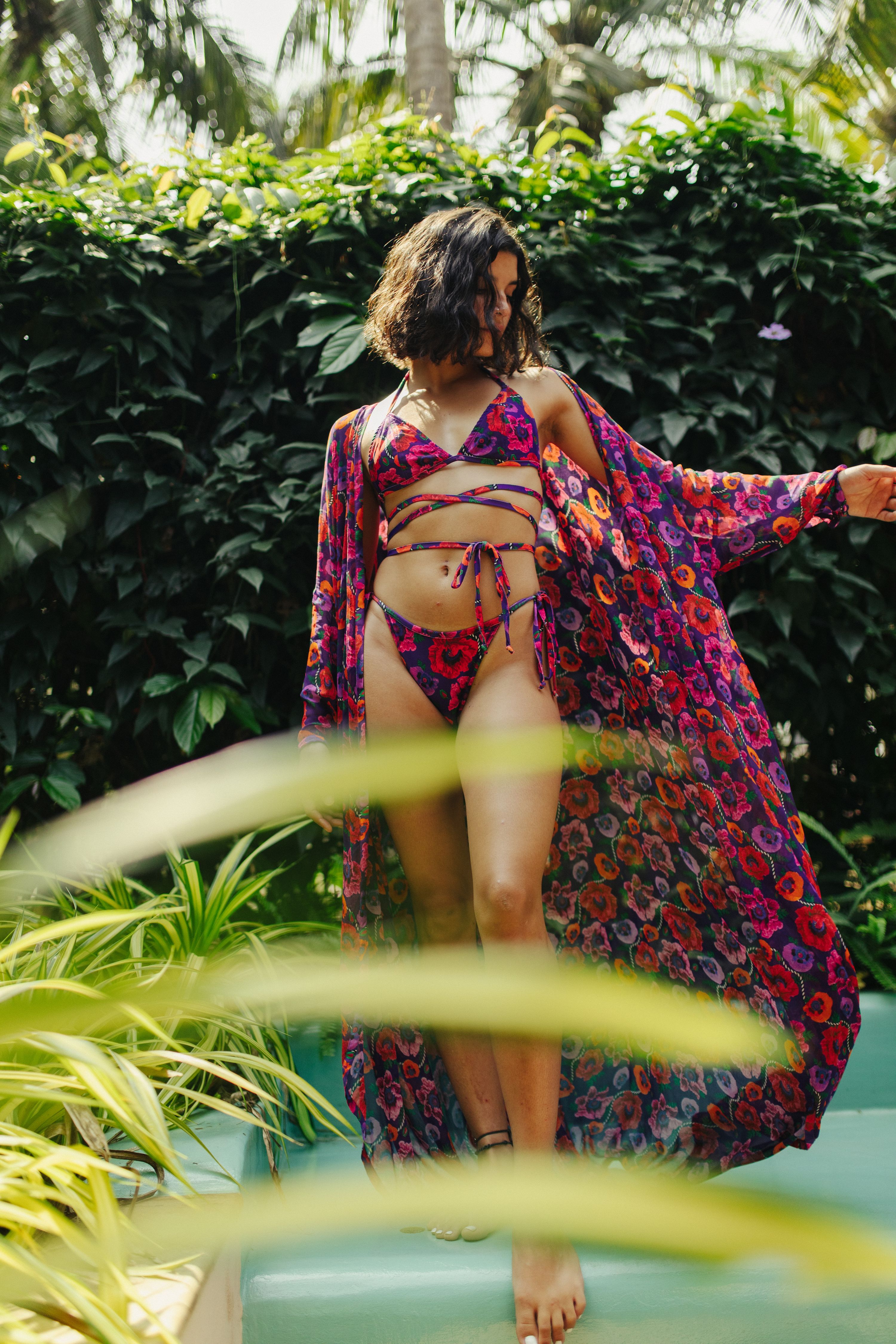 Oriental Poppy Front Open Kaftaan