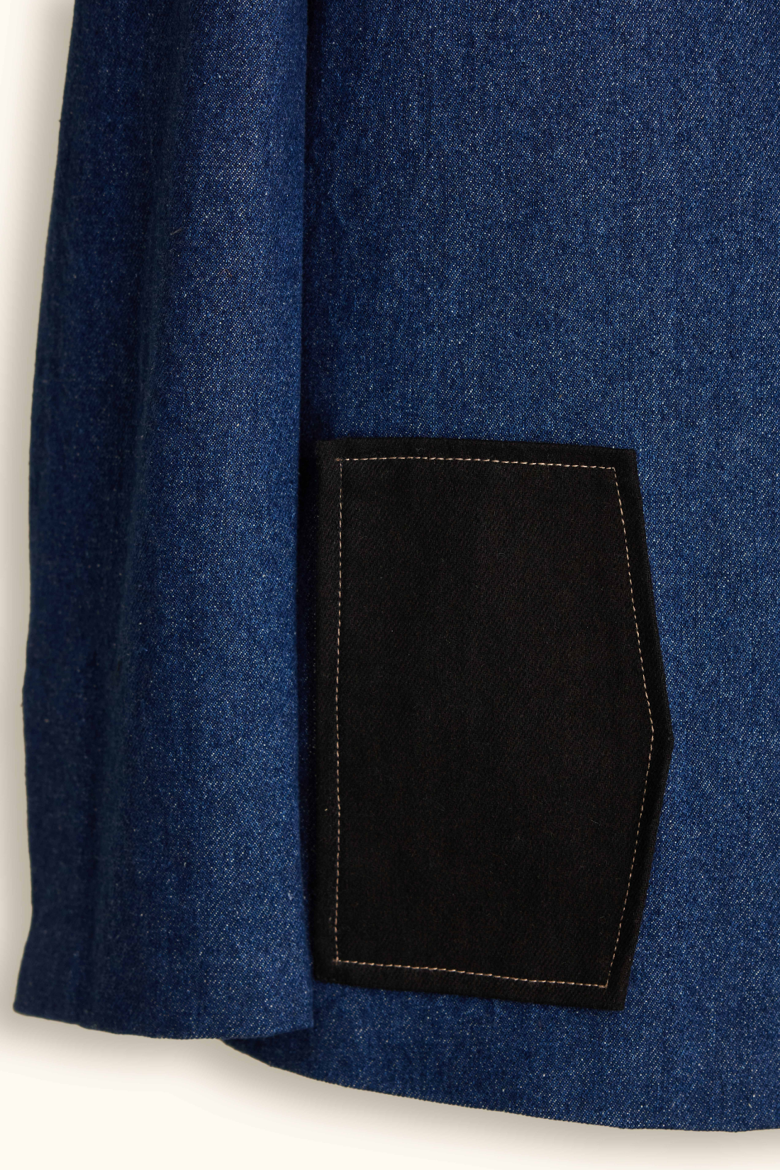 BLACK CONTRAST JACKET